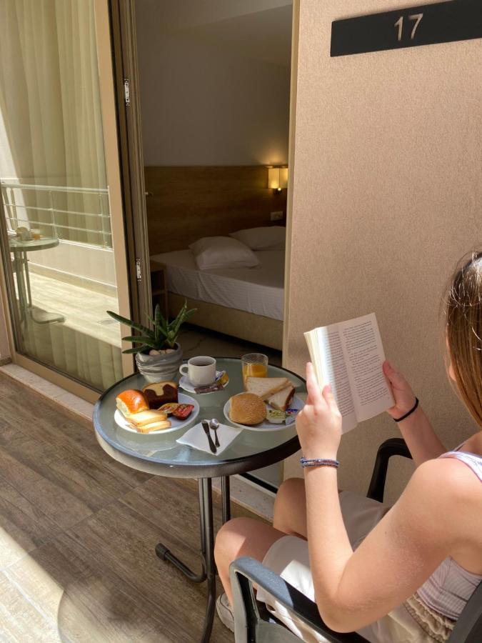 Marvel Deluxe Rooms Heraklion  Exterior photo