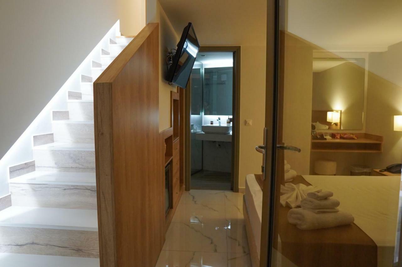 Marvel Deluxe Rooms Heraklion  Exterior photo